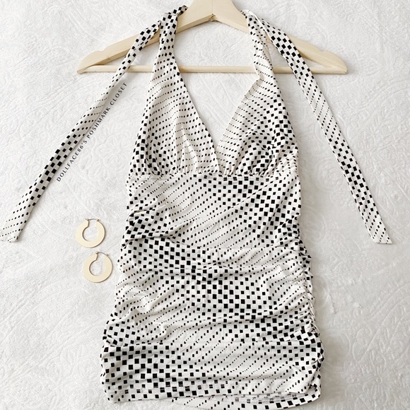 Papaya Tops - Y2K Papaya Black & White Ruched Halter Tank Top